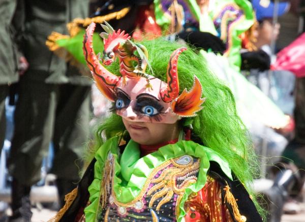 Der Karneval von Oruro: Ein Spektakel aus Masken, Musik und Mythen