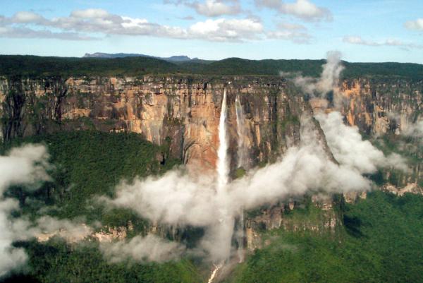 Salto Ángel: Abenteuer zum höchsten frei fallenden Wasserfall der Welt