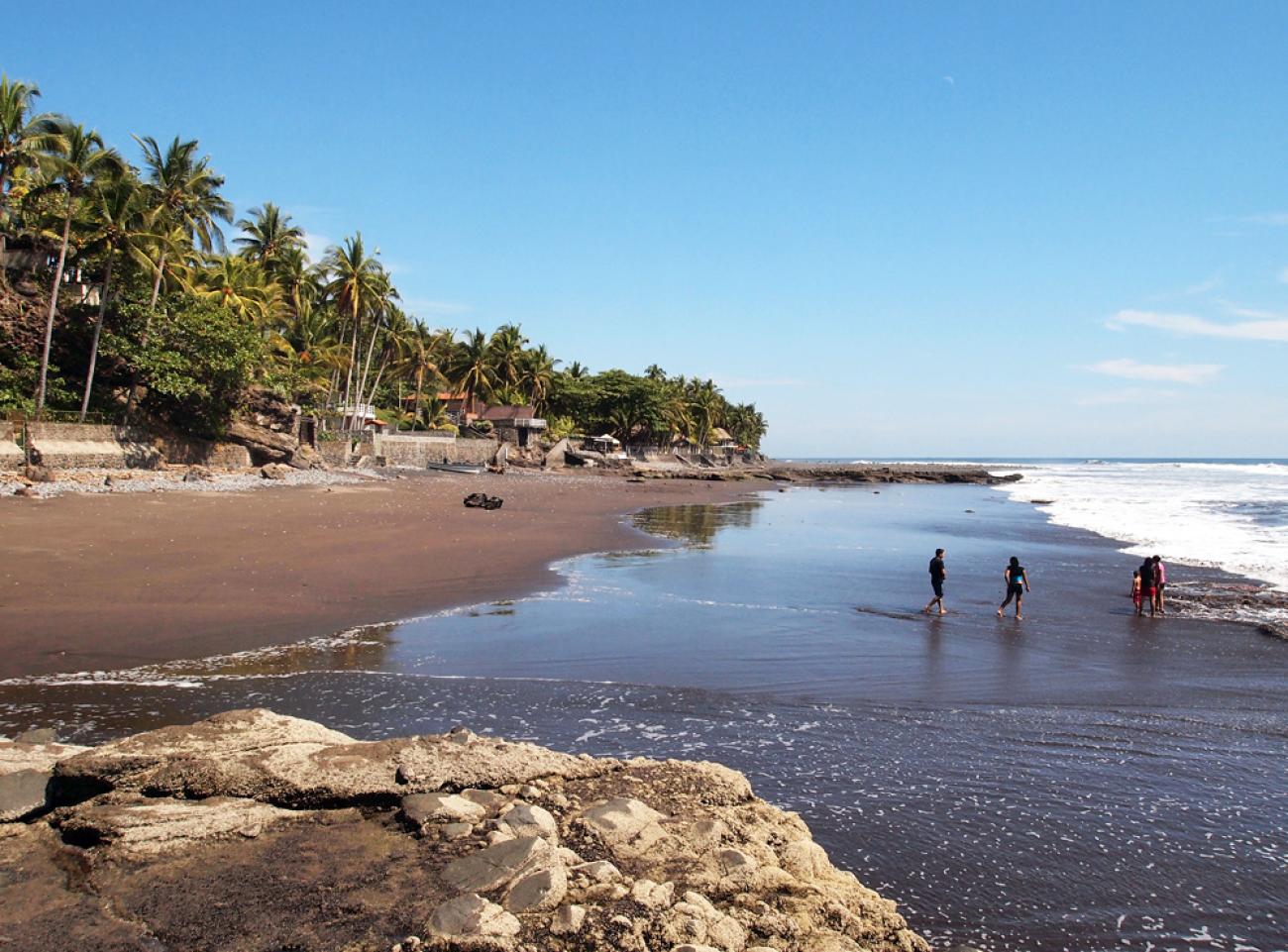 El Zonte: Surfparadies und Backpacker-Hotspot an El Salvadors Pazifikküste