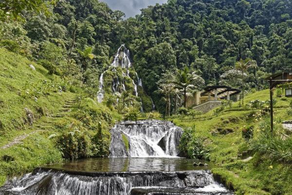 Die Thermalquellen von Santa Rosa: Entspannung im heißen Wasser