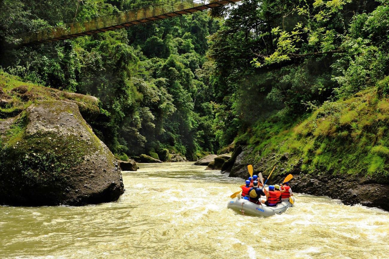 Rafting auf dem Río Pacuare: Durch eine der spektakulärsten Schluchten Mittelamerikas